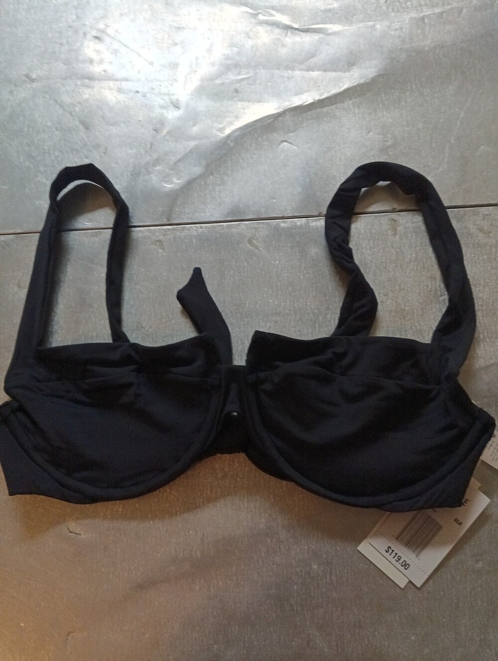 L*Space NWT Coast To Coast Bikini Top Only Size Large Black